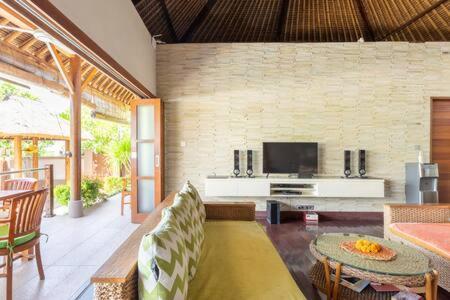 Villa Agung Нуса-Лембонган Екстер'єр фото